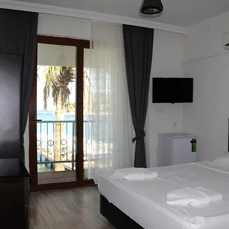Koerfez Restorant فندق مبيت وإفطار *