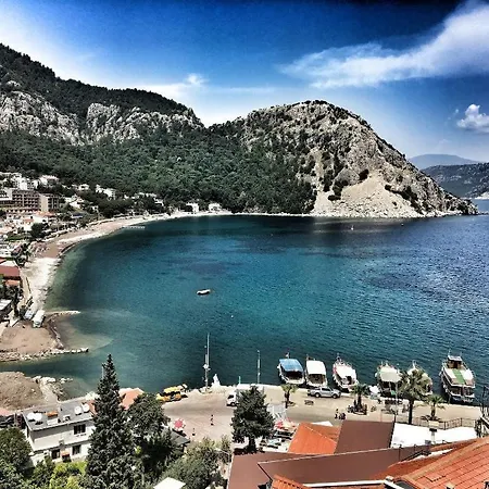 Koerfez Restorant مرمريس